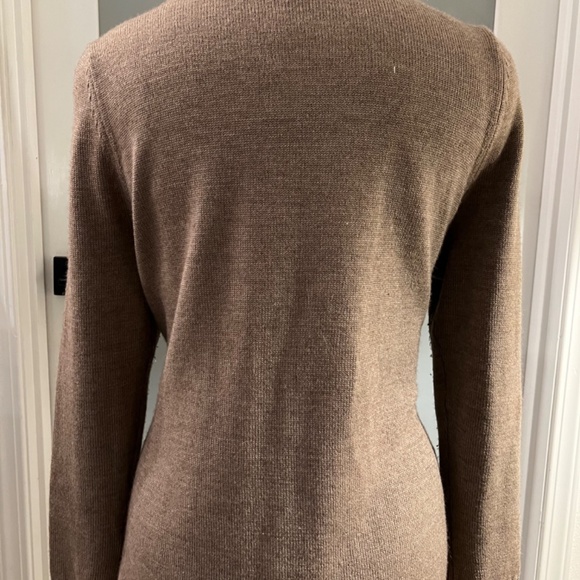 Sweater - Picture 2 of 4